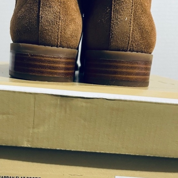 Michael Michael Kors Farrah Suede Flat Booties size 6 - Picture 4 of 4